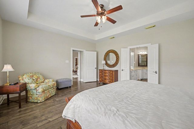 11614 Vailrun Drive, Houston, TX 77070