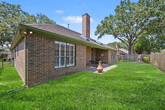 11614 Vailrun Drive, Houston, TX 77070