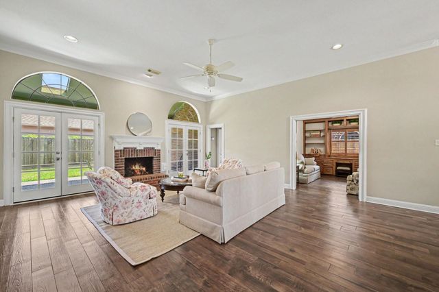 11614 Vailrun Drive, Houston, TX 77070
