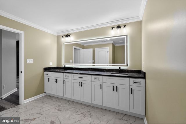 186 BYBERRY RD., Huntingdon Valley, PA 19006