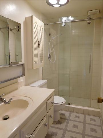 1015 N Michillinda 203, Pasadena, CA 91107