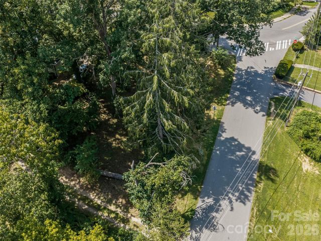 145 Kenilworth Road, Asheville, NC 28803