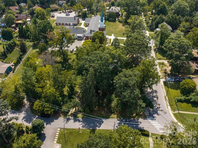 145 Kenilworth Road, Asheville, NC 28803