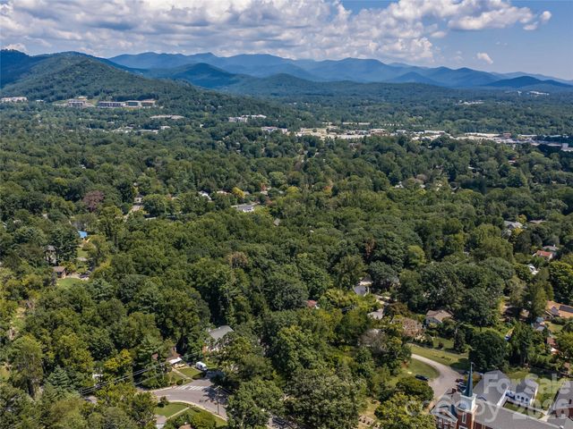 145 Kenilworth Road, Asheville, NC 28803