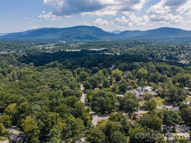 145 Kenilworth Road, Asheville, NC 28803