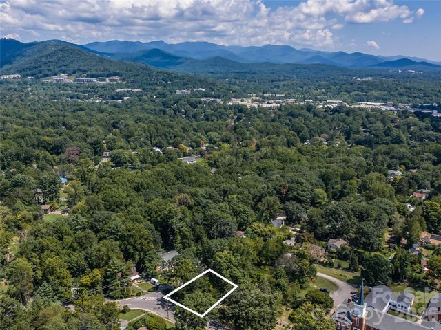 145 Kenilworth Road, Asheville, NC 28803