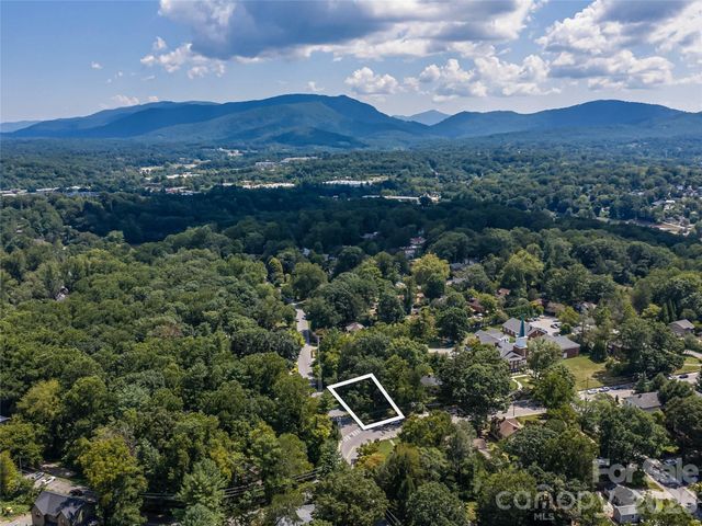 145 Kenilworth Road, Asheville, NC 28803