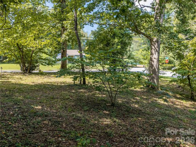 145 Kenilworth Road, Asheville, NC 28803