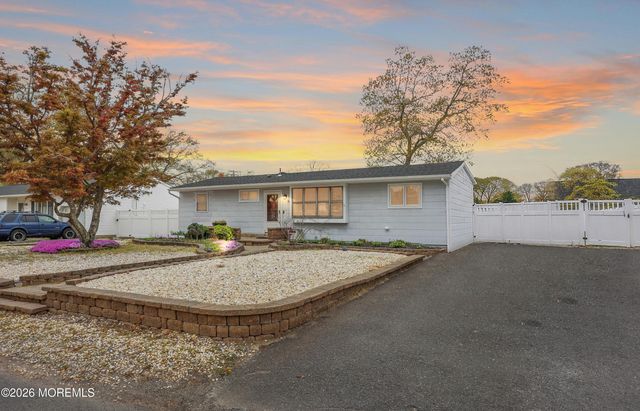 36 Bay Laurel Drive, Brick, NJ 08723