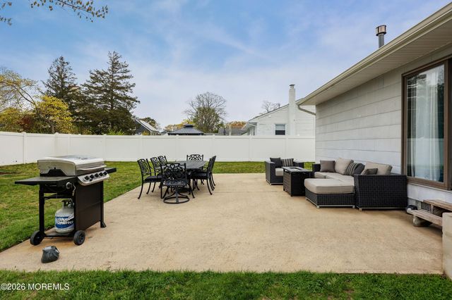 36 Bay Laurel Drive, Brick, NJ 08723