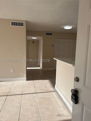 15630 SW 80th St I-203, Miami, FL 33193