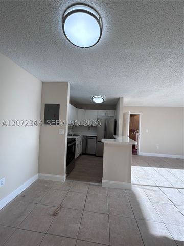 15630 SW 80th St I-203, Miami, FL 33193