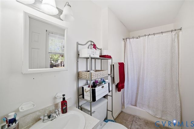 103 Five Oaks Ln, Ashland, VA 23005