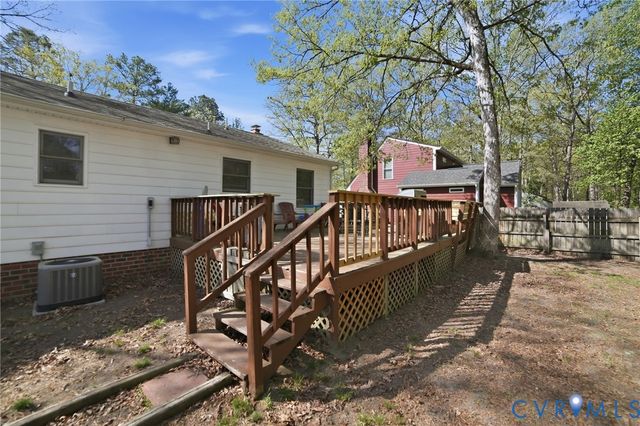 103 Five Oaks Ln, Ashland, VA 23005