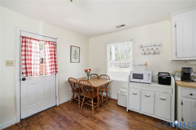 103 Five Oaks Ln, Ashland, VA 23005