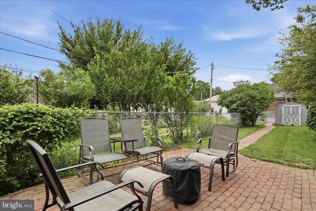 Image 27 of property listing at 724 N MARKET ST, Frederick, MD 21701