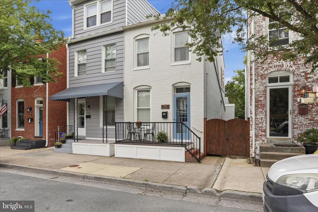 Image 3 of property listing at 724 N MARKET ST, Frederick, MD 21701