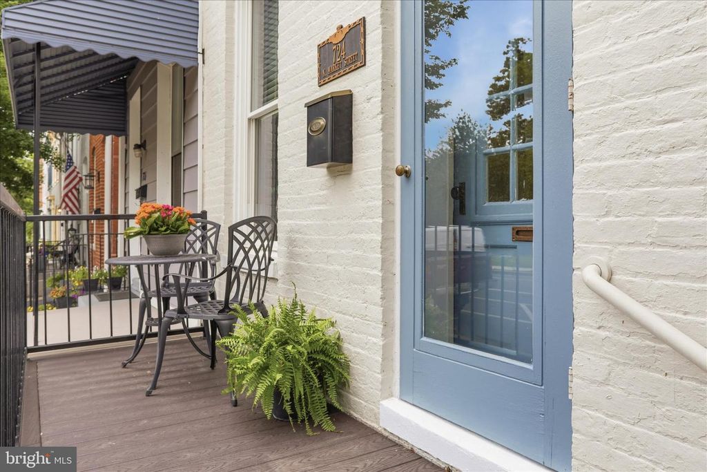 Image 4 of property listing at 724 N MARKET ST, Frederick, MD 21701