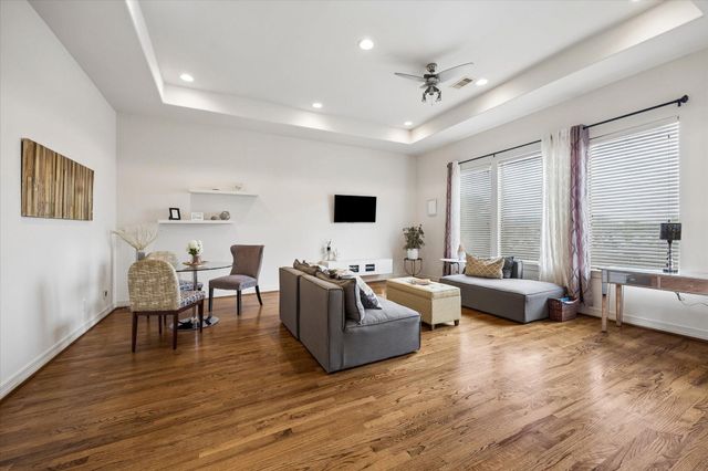 3804 Centerplaza Drive, Houston, TX 77007