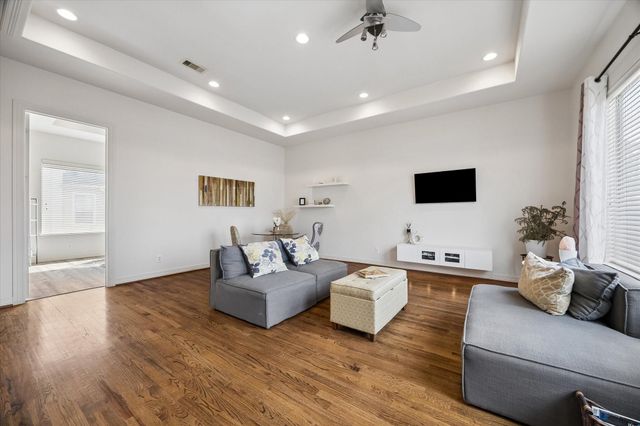 3804 Centerplaza Drive, Houston, TX 77007