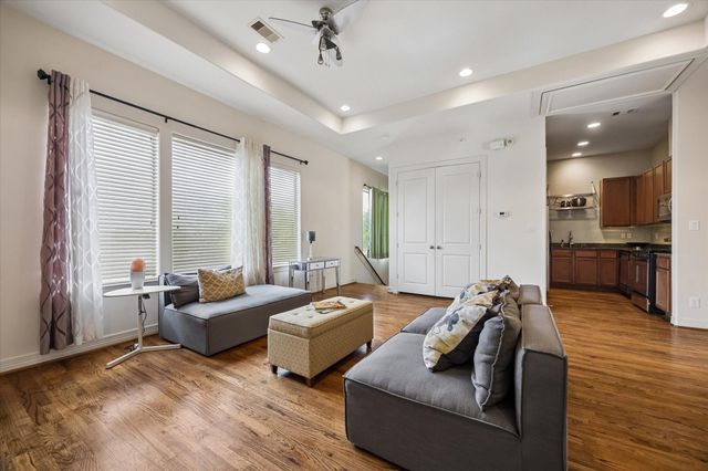 3804 Centerplaza Drive, Houston, TX 77007