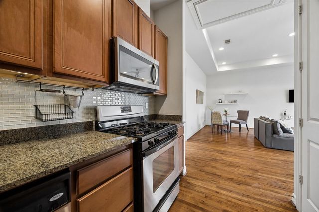 3804 Centerplaza Drive, Houston, TX 77007