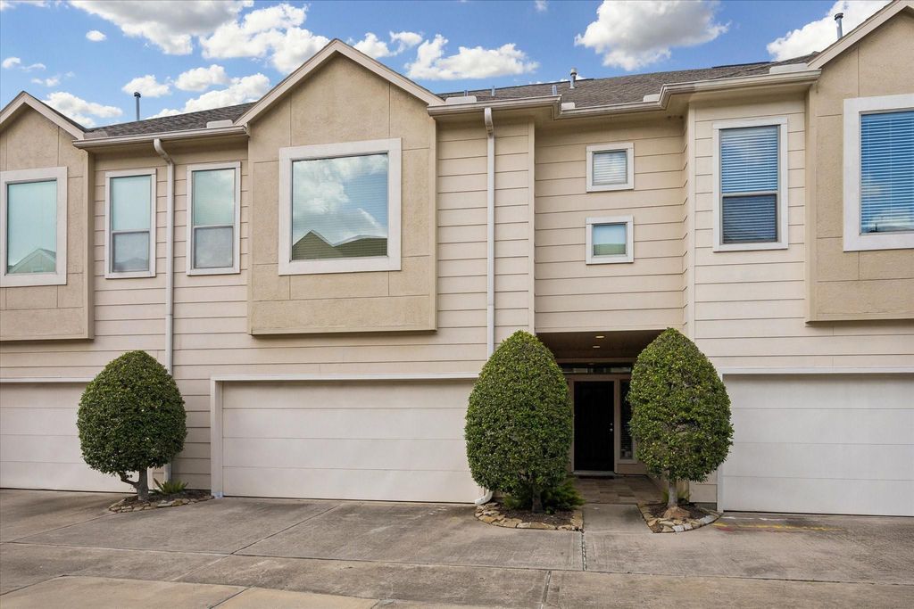 3804 Centerplaza Drive, Houston, TX 77007