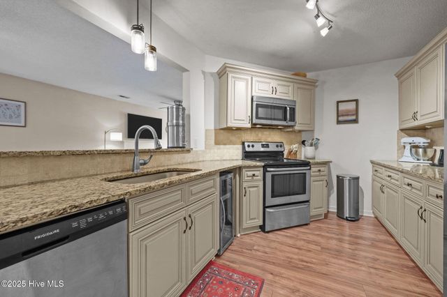 3025 Foxhorn Road, Jacksonville, NC 28546