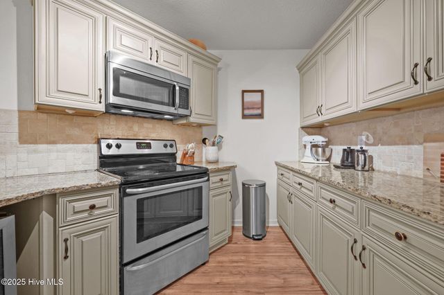 3025 Foxhorn Road, Jacksonville, NC 28546