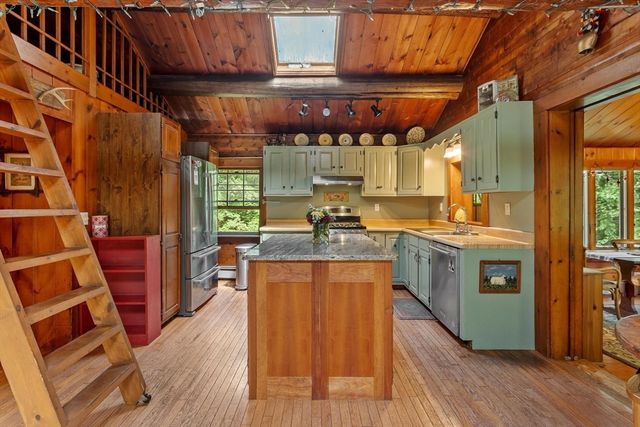 10 Old Shirley Rd, Harvard, MA 01451