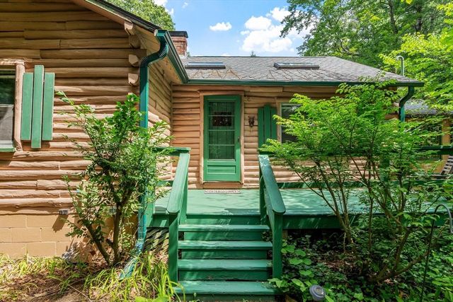 10 Old Shirley Rd, Harvard, MA 01451