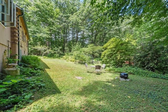 10 Old Shirley Rd, Harvard, MA 01451
