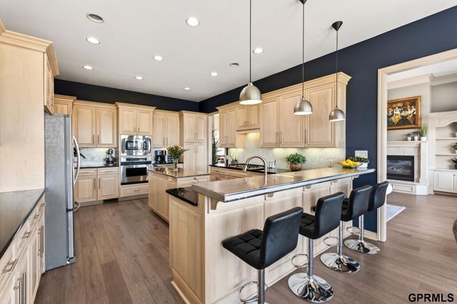 4302 N 195 Circle, Elkhorn, NE 68022