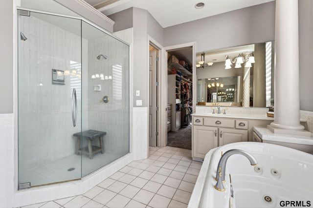 4302 N 195 Circle, Elkhorn, NE 68022