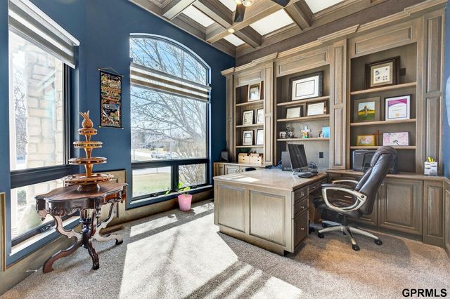 4302 N 195 Circle, Elkhorn, NE 68022