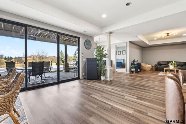 4302 N 195 Circle, Elkhorn, NE 68022