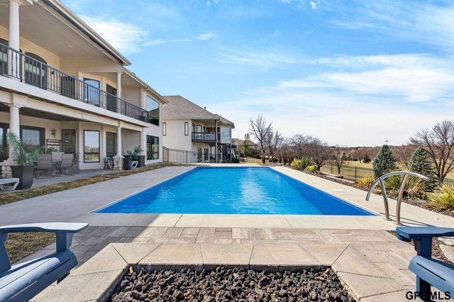 4302 N 195 Circle, Elkhorn, NE 68022