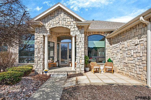 4302 N 195 Circle, Elkhorn, NE 68022