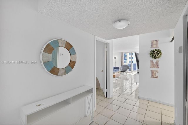 2401 Collins Ave 1103, Miami Beach, FL 33140
