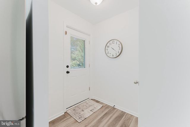 3269 ANNANDALE RD, Falls Church, VA 22042