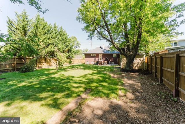 3269 ANNANDALE RD, Falls Church, VA 22042