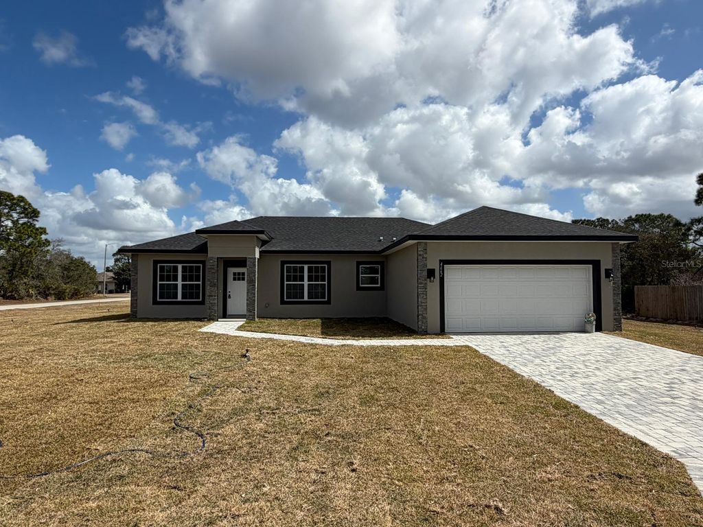 Image 1 of property listing at 4662 SAN IGNACIO DRIVE, Sebring, FL 33872