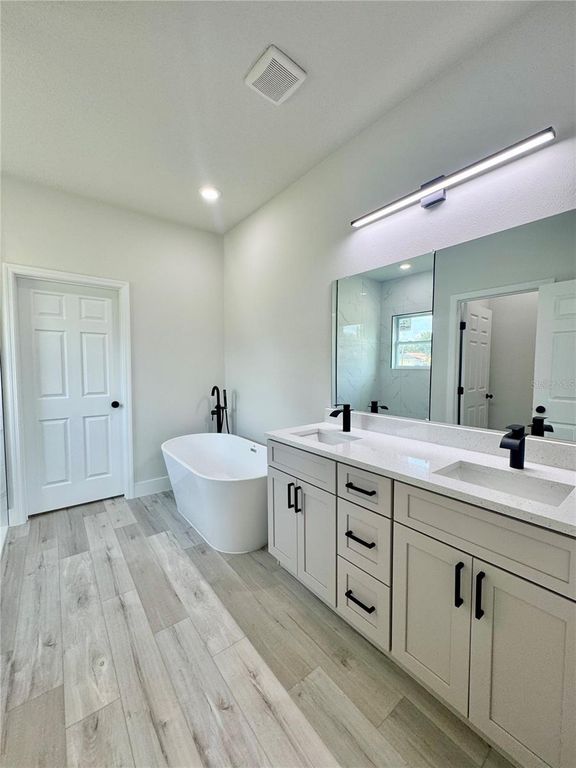 Image 34 of property listing at 4662 SAN IGNACIO DRIVE, Sebring, FL 33872