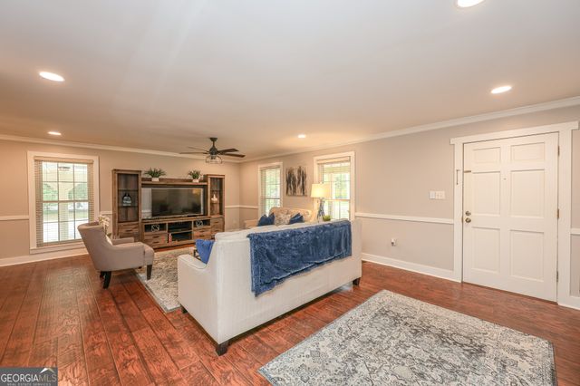 615 Fischer Road, Sharpsburg, GA 30277