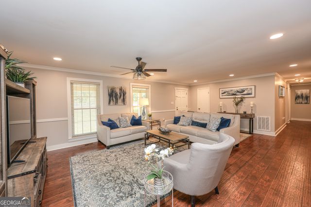 615 Fischer Road, Sharpsburg, GA 30277