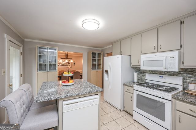 615 Fischer Road, Sharpsburg, GA 30277