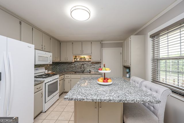 615 Fischer Road, Sharpsburg, GA 30277
