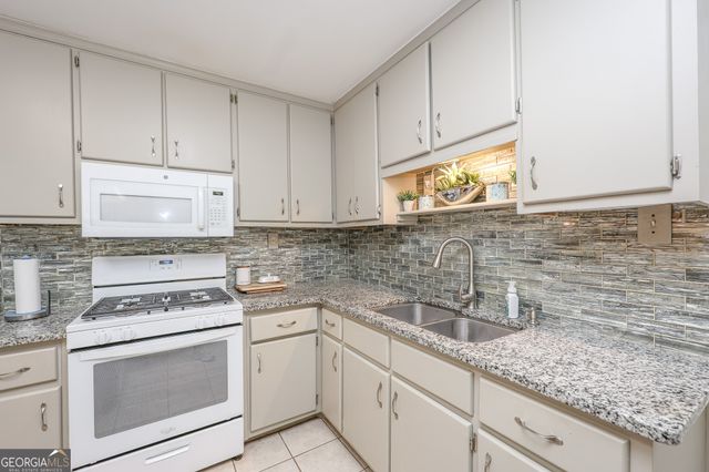 615 Fischer Road, Sharpsburg, GA 30277