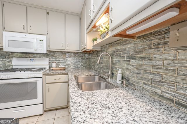 615 Fischer Road, Sharpsburg, GA 30277