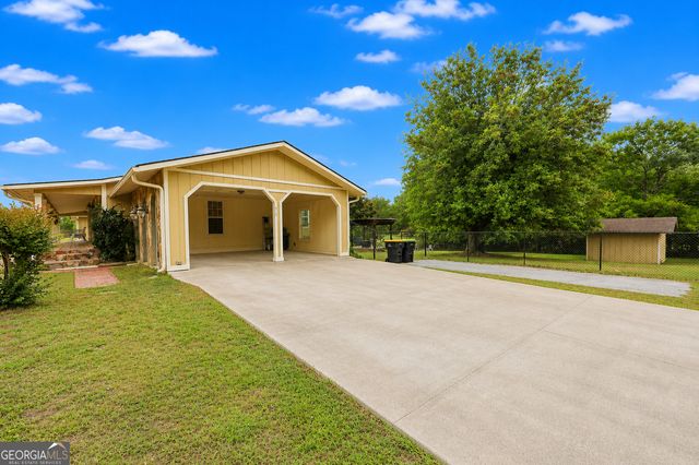 615 Fischer Road, Sharpsburg, GA 30277